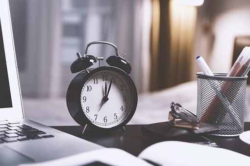 浪人生の1日のスケジュールを立てる前に寝る時間と起きる時間を決めよう