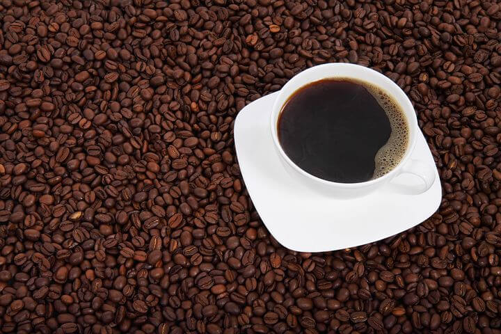 徹夜で勉強する時におすすめの飲み物と悪い飲み物